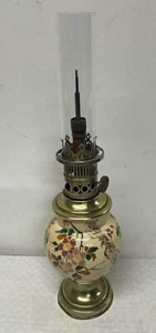 1 Belle lampe à pétrole Guirlande de roses en faïence - Picture 1 of 7