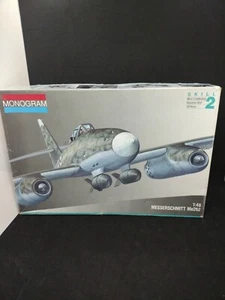 Monogram 1/48 Messerchmitt Me262 Skill 2 - Picture 1 of 6