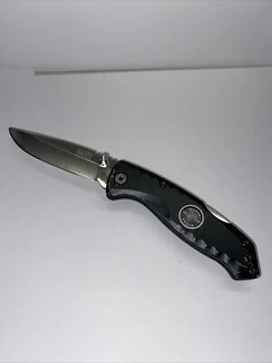 Cuchillo plegable Klein Tools 6,75 pulgadas Hoja bloqueable de aluminio L se puede afilar Foto 1 de 4