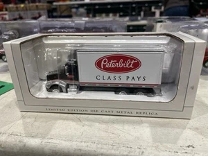 Camión de carga furgoneta Peterbilt 385 Speccast 1/64 nuevo en caja - Imagen 1 de 5