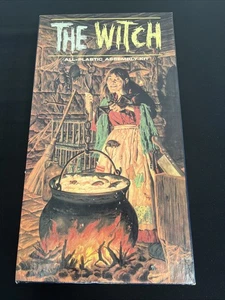 1965 Aurora The Witch Complete Model Kit 483-149 - Picture 1 of 9