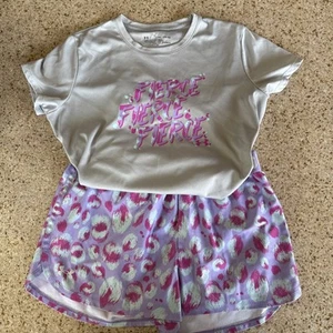 Under Armour Purple Cheetah Shorts Grey Top Youth Girls XL Large 1363371 1365154 - Picture 1 of 12