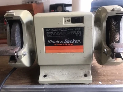 Black & Decker Vintage 5" Bench Grinder - Image 1 of 4