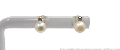 Pendientes de perlas cultivadas de diamantes extraídos de tierra genuina de oro amarillo de 14k Foto 1 de 4