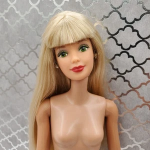 Cabeza de Barbie 1998 muy aterciopelada híbrida desnuda articulada. Leer descripción. Mackie - Imagen 1 de 5