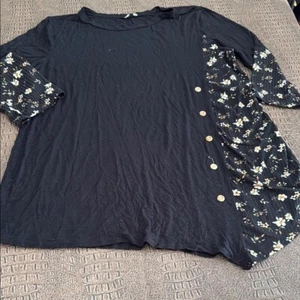 Égś Black Floral Mixed Media Tunic Top Button Detail Plus Size 1x - Picture 1 of 8