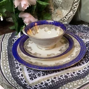 Rare Bavaria Trio Elfenbein Porzellan Cobalt Blue Gold Tea Cup Saucer & Plate - Picture 1 of 8