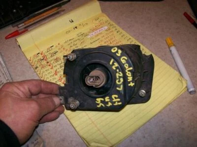 Левая противотуманная лампа 2003 Mitsubishi Galant - Изображение 1 из 4