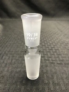 PYREX Glass Enlarging Adapter 19/38 Outer to 24/40 Inner Joint 8820-1924 - Picture 1 of 4