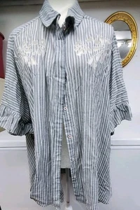 Anthropologie Maeve Bluse Top Cover Gr. M L blau gestreift Rüschen Hi-Lo Cut Out - Bild 1 von 7