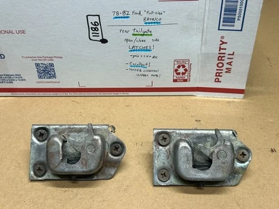 Ford Bronco 1978-1982 tamaño completo - par de pestillos de puerta trasera - juego diestro + derecho Foto 1 de 4