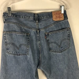Pantalones de mezclilla retro de colección Y2K Levis XX para hombre talla 35x30 501XX lavado medio - Imagen 1 de 9