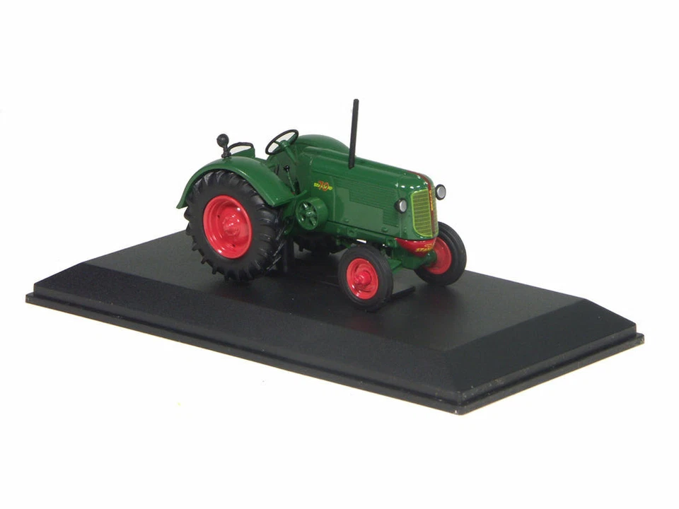 Oliver 70 Standard Tractor -1/43 scale scale diecast model by Universal Hobbies - Image 1 of 1