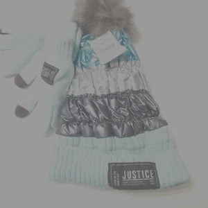 🆕️ JUSTICE HAT & GLOVE SET POM POM ONE SIZE metallic blues SUPER CUTE!! - Picture 1 of 3