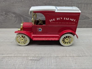 Ertl The Toy Farmer 1913 Ford Model T Delivery Van 1:25 Diecast Coin Bank - Picture 1 of 19