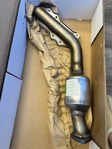 MagnaFlow OEM Grade Federal EPA Compliant Manifold Catalytic Converter 49341 - Picture 1 of 6