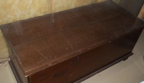 1930's wide-pine Hope Chest/Blanket Chest Cover