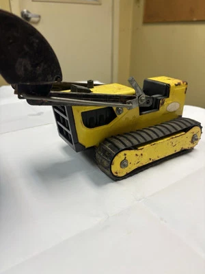 Tonka Vintage T-6 Front Loader - Image 1 of 4