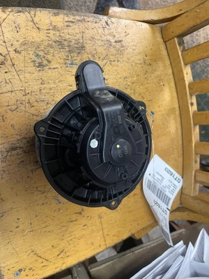 Blower Motor HYUNDAI ELANTRA 11 12 13 14 15 16 17 - Imagem 1 de 3