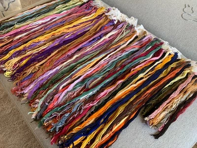 Lot 180 DMC EMBROIDERY CROSS STITCH FLOSS THREAD Mixed Colors - Image 1 of 4