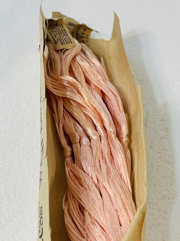 Antique Belding Bros FILO FLOSS Embroidery Floss - Shade 1392- ONE SINGLE SKEIN Cover