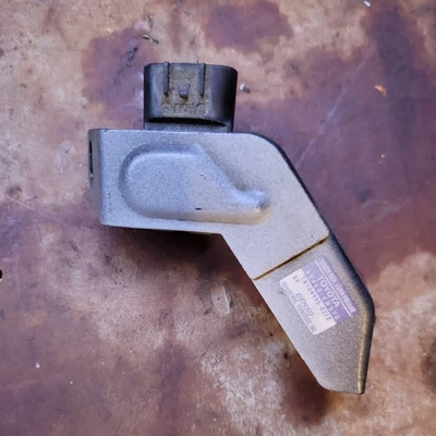 Sensor de presión de vapor tanque de combustible Toyota 4runner 2000-01 89460-0W070 con soporte Foto 1 de 2