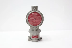 Crouse Hinds FSQC3320 Interlocked Receptacle 30a Amp 600v-ac 2w 3p - Picture 1 of 6