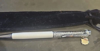 Limitierter Artikel SWAROVSKI Hello Kitty Collaboration Kugelschreiber Glitzer - Bild 1 von 4