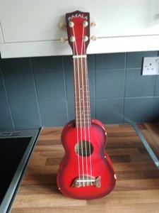 Ukulele Makala.good condition,few marks. - Picture 1 of 6