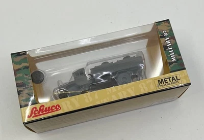 Camión cisterna Schuco Military 87 Mercedes-Benz LG315 1:87 metal + plástico Foto 1 de 2