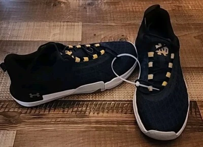 Under Armour Notre Dame Zapatos de Tren Irlandeses de Lucha para Hombres Talla 12 Mujeres Talla 13.5 Foto 1 de 4