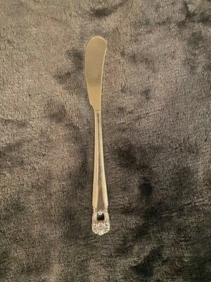 IS 1847 Rogers Vintage Eternally Yours Silverplate Flat Handle Butter Knife - Image 1 of 4