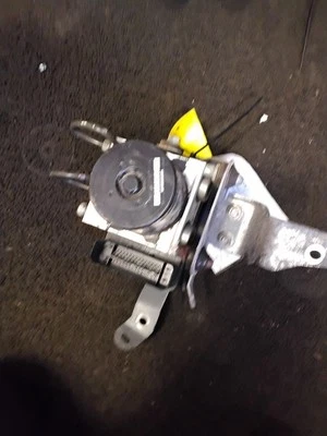 Pieza de freno antibloqueo compatible con Mitsubishi Outlander Sport 2013 Foto 1 de 3