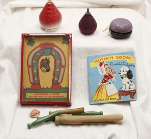 Vintage small toys, 6 toys, Duncan tops, yoyo, book, puzzle, clothes pin - Picture 1 of 13