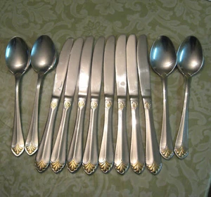 Lot of 12 Wallace 18/8 Stainless St Regis Gold Dinner Knives & Soup Spoons - Picture 1 of 3