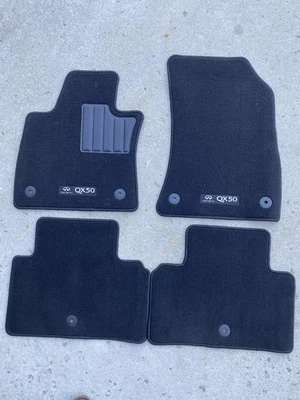 Alfombrillas Infiniti QX50 nuevas OEM Foto 1 de 4