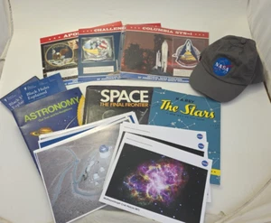 Lot Of 16 Pieces NASA / Space Related Memorabilia / Books - RARE Very Good Cond - Picture 1 of 15