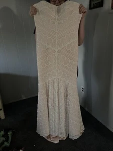 wedding gown size 14 - Picture 1 of 8
