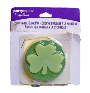 Hallmark PIN St Patrick Vintage SHAMROCK Glow In Dark Irish Holiday Brooch NEW* - Picture 1 of 4