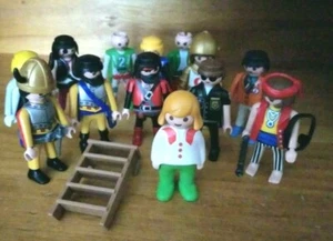 Konvolut 13 Playmobil Mini Figuren + Teile, Polizei, Pirat, Ritter, Rennwagen - Bild 1 von 5