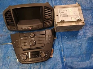 VAUXHALL INSIGNIA MK1 09-13 CD 500 NAVI CD RADIO SAT NAV HEAD UNIT CONTROL PANEL - Picture 1 of 6