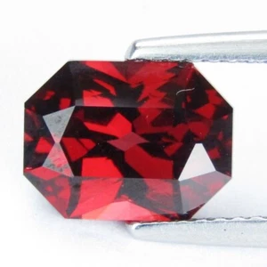 3.13Cts Shimmering Natural Pyrope Garnet 9.5x7.4x5mm Fancy Cut Loose Gemstone - Picture 1 of 4