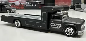 2020 Hot Wheels Premium Black Hole Racing Box Set Retro Rig - Picture 1 of 1