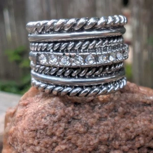 Elegante anillo de plata apilado - Imagen 1 de 11