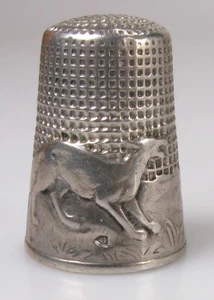 Fingerhut thimble  Silber  Frankreich Fabel LaFontaine Wolf und Lamm antik - Bild 1 von 5