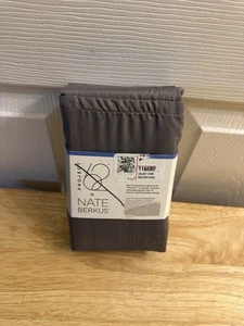 New Nate Berkus Gray Herringbone Cotton Blend King Pillowcases - Picture 1 of 4