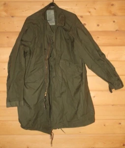 Original VINTAGE 80's-90's US Military EXTREME COLD WEATHER PARKA LARGE Fishtail - Picture 1 of 9