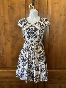 Lulus Coveted Curated Collected Kleid (Größe: S) - Neu mit Etikett! - Bild 1 von 6