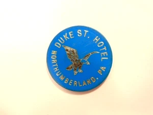 Duke St. Hotel, Northumberland, PA blue plastic draft beer token - Picture 1 of 5