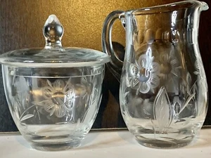 Vintage Romanian Etched Clear Crystal Glass Sugar & Creamer Set Floral Cut MINT! - Picture 1 of 9